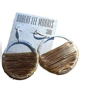 Robert Lee Morris Soho silver metal wired wrap eatings🌹